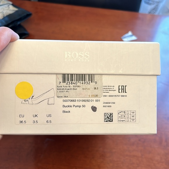 HUGO BOSS Leather Pumps size 36.5 (US 6.5) - Picture 11 of 11